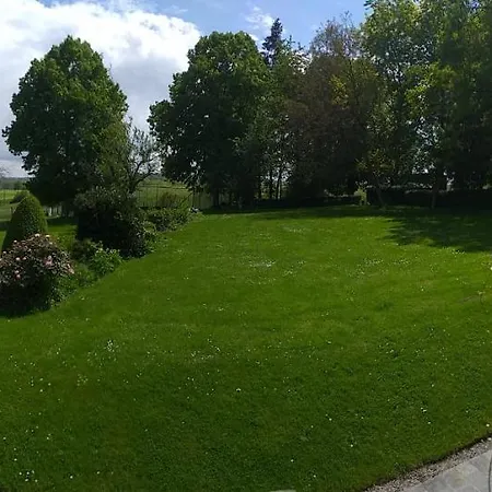 Holiday home De Miavoye Calme Nature Chaleur Vue Onhaye