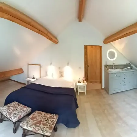 De Miavoye Calme Nature Chaleur Vue Onhaye